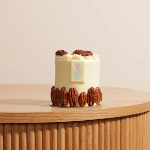 Rose Ribbon Mini Pecan Cake Rose Ribbon Mini Pecan Cake