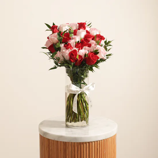 Garden Paradise Roses Vase