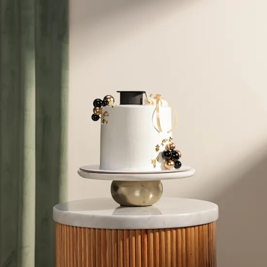 Floward Graduation Classic White Cake