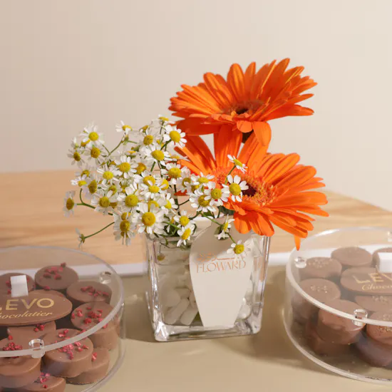 Levo Chocolates Tray | Sweet Blooms