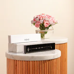 Nava Jewellery Luxury Bracelet | Elegant Vase 