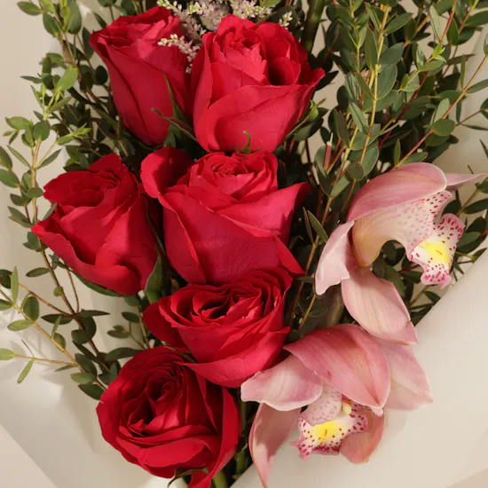 Dazzling Flower Bouquet