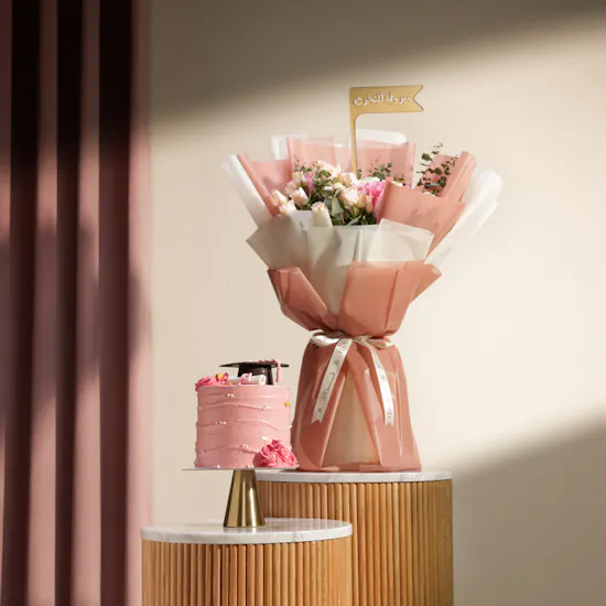 Floward Pinkish Graduation Cake | Graduation Flowers Bouquet