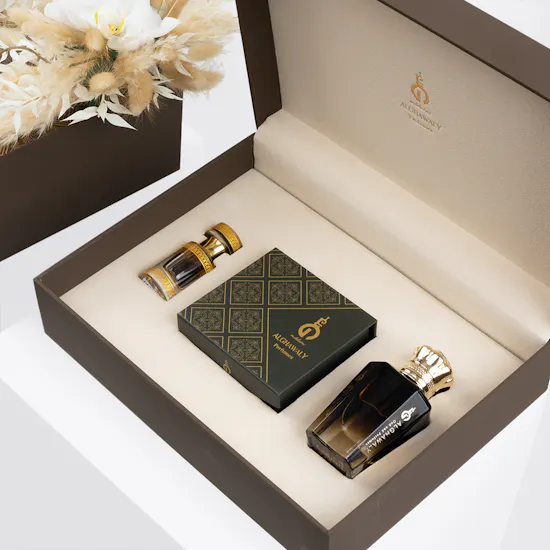 Al Ghawaly Wooden Box & Flowers