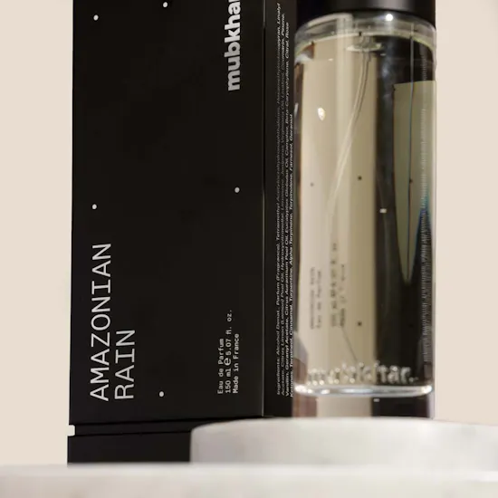 عطر أمازونيان رين او دي بارفيوم للجنسين من مبخر | صندوق شوكولاته من جوديفا