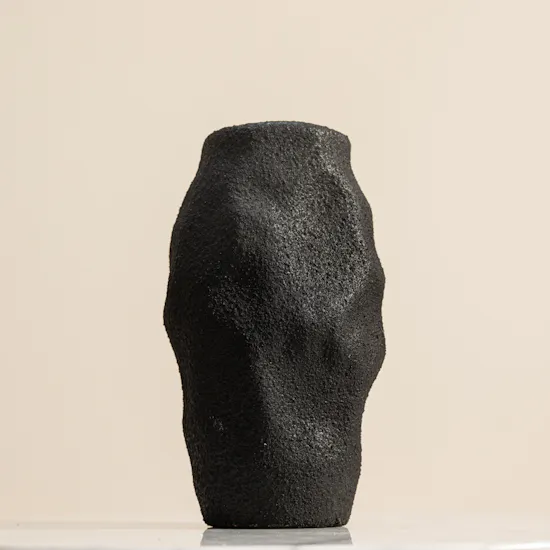 Nno Organica Black Small Rough Vase