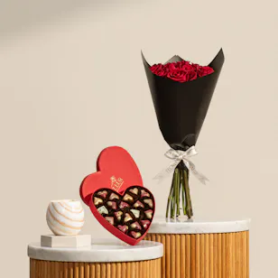 Lumiz Candles Papaya Éxotique Big White Candle | Fleur Chocolate Box and Flowers