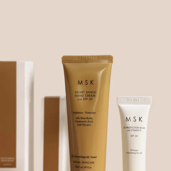 Waldorf Astoria Spa Skin Renewal Facial by Voya Gift Voucher | MSK Skincare Set and Flower Vase