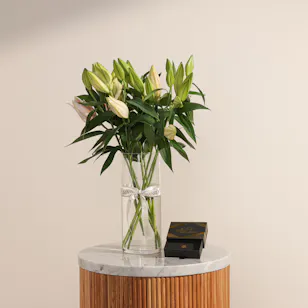 Dar Al Sabaek ¼ Gold Lera | Pink Grace Lily Vase