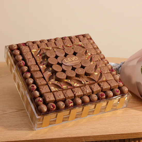 Levo Square Chocolate Tray | Flowers Bouquet