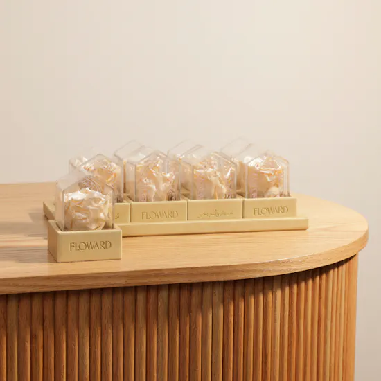 Preserved Satin Roses Favors Tray