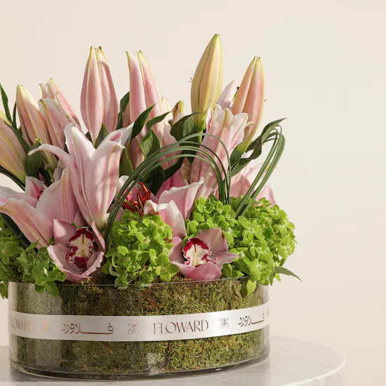 Festive Fragrance Flowers Vase