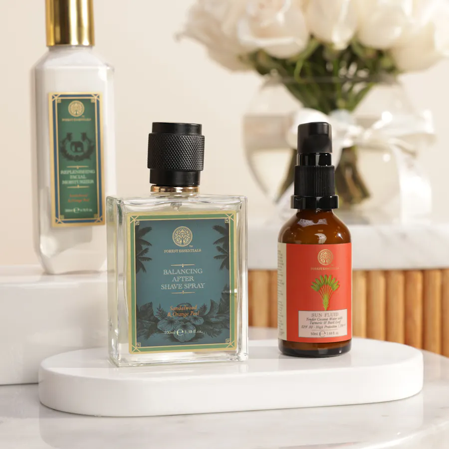 Forest Essentials Sandalwood & Orange Peel Men's Grooming Set | White Roses 6