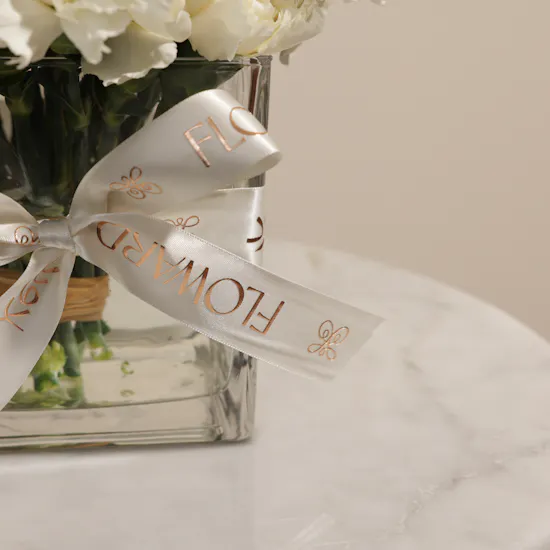 Pure Carnation Flowers Vase