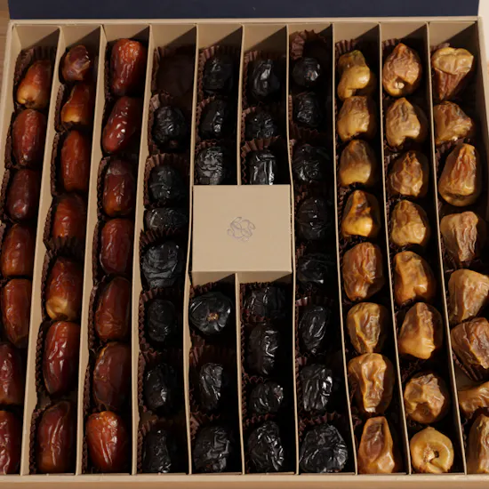 Nua Dates Luxury Gifting Box | 1kg