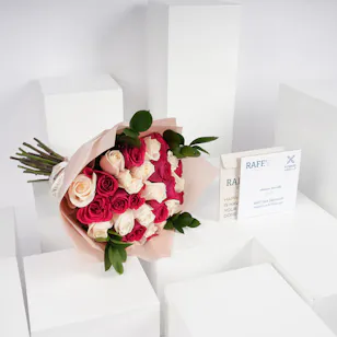  Raff by Paris Gift Card | Roses Bouquet