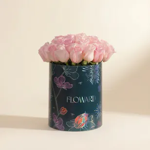 Blush Light Pink Rose Box | 25 Flowers Blush Light Pink Rose Box | 25 Flowers