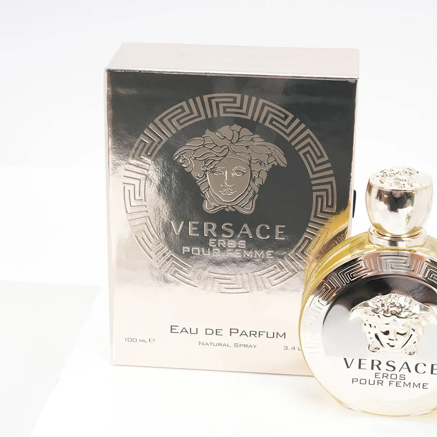 Versace Fragrance |  Delicate Roses 5