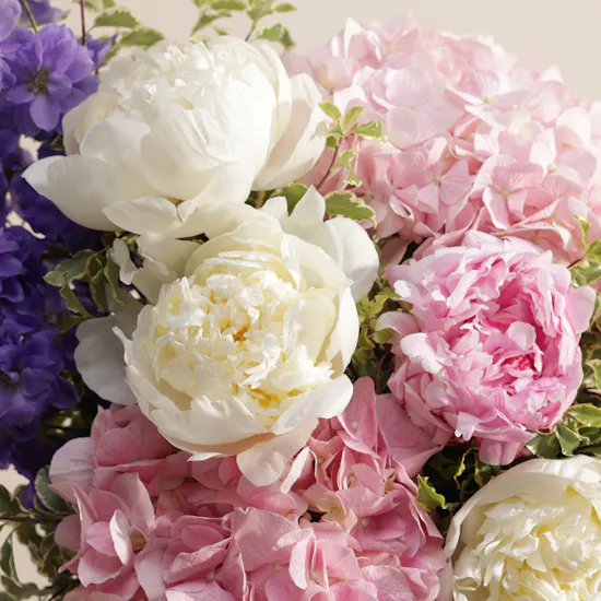 Peony Calm Glow Vase
