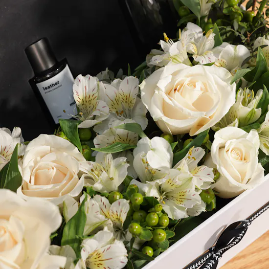 Mubkhar Quadruple Box | White Flowers