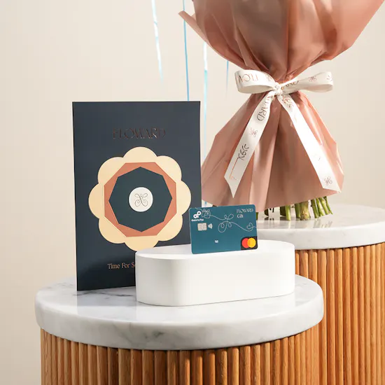 Floward Card | Graduation Flower Bouquet and Balloons