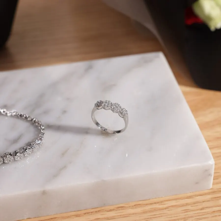 L'azurde Diamond Set | Happiness Blooms 6