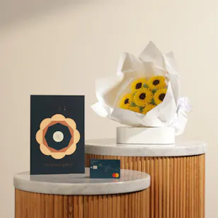 Floward Card 50 BHD | Gourmet Artistry Flower Cupcake Bouquet Floward Card 50 BHD | Gourmet Artistry Flower Cupcake Bouquet