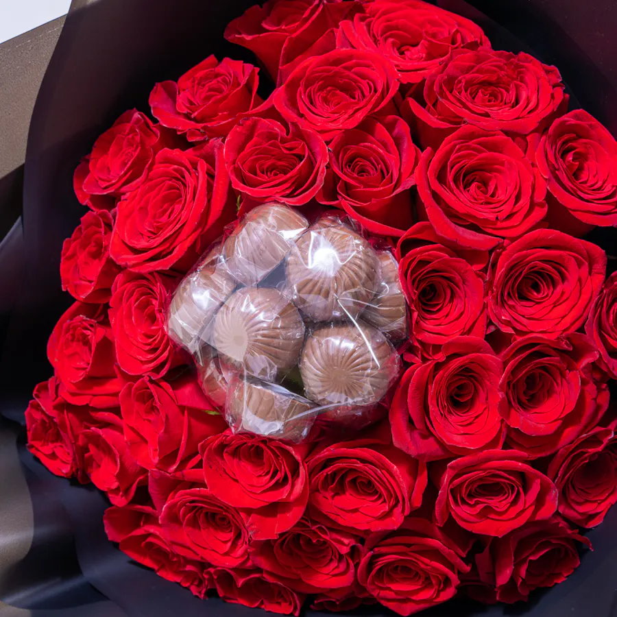 Red Rose with Chocolate Bouquet 5