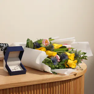 Lapis Solitaire Ring | Flowers Bouquet