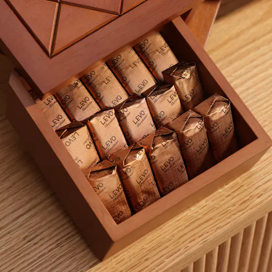 Levo Mix Sweets Refined Box | Divine Spirit Flowers Vase