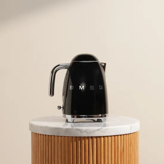 Smeg Retro Style Electric Black Kettle | 1.7 Liter