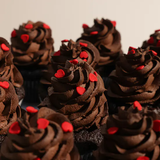 Floward Mini Hearts Chocolate Cupcakes