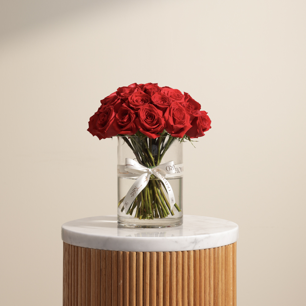 Graceful Red Roses Vase | 35 Roses
