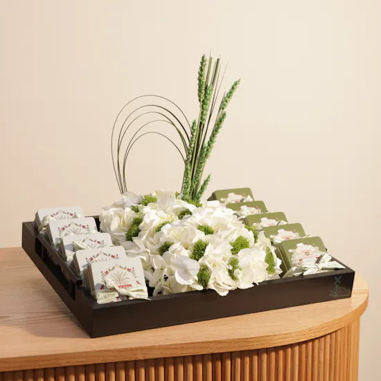 Musa & Palm Dates Favors | White Hydrangea