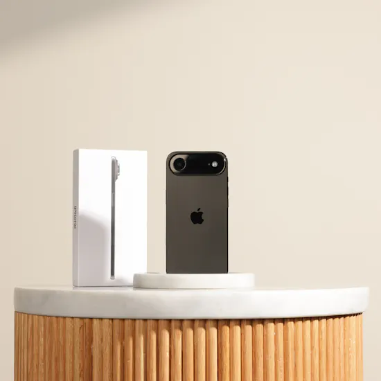 Apple iPhone Air Space Black 256GB | Grace Roses