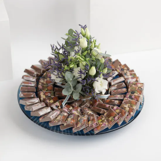 Chocolate Heaven | White Eustoma
