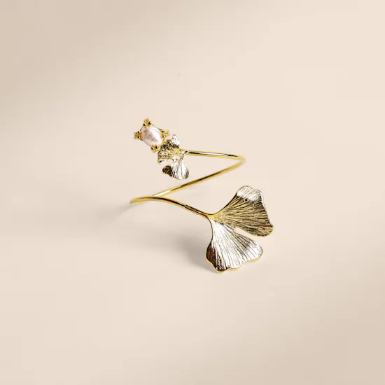 Lynyer Twisted Flora Pearl Gold Plated Bracelet