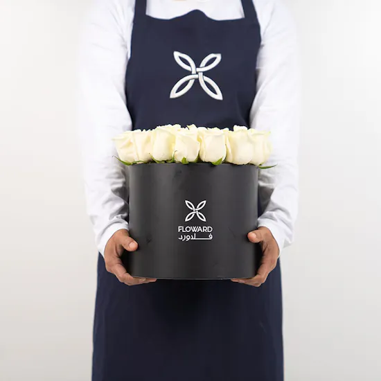 40 White Roses | Black Box