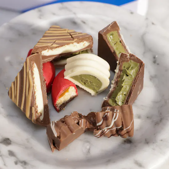 Le Chocolatier Dubai Happy Birthday Chocolate Box