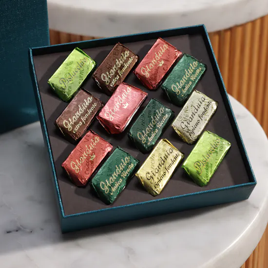 Venchi Murrine Gianduiotto Blue Gift Box | Whispered Affection Flower