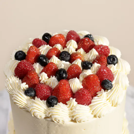 Floward Strawberries and Blueberries Sponge Cake