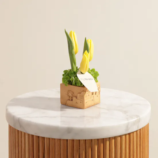 Al Diryiah Founding Day Flower Vase