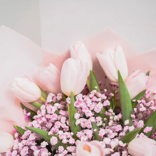 Feel Good Tea Lavender Discovery Box | Pink Blooms Bouquet