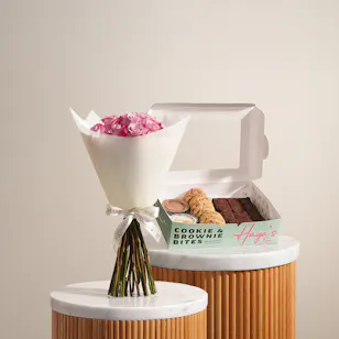 Yara's Corner Haya’s Box | Purple Flowers Bouquet Yara's Corner Haya’s Box | Purple Flowers Bouquet
