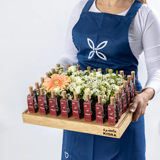 Kisra Congratulation Giveaway Tray | Flowers