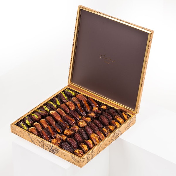 World map Box of Bateel assorted Dates Floward Abu Dhabi