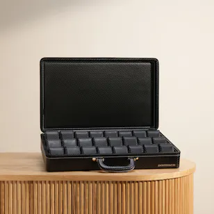 Heisse & Söhne Designhütte Black Tampa Carbon Watch Box | 24 Slots