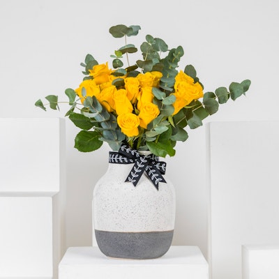 25 Yellow Roses | Ceramic Vase