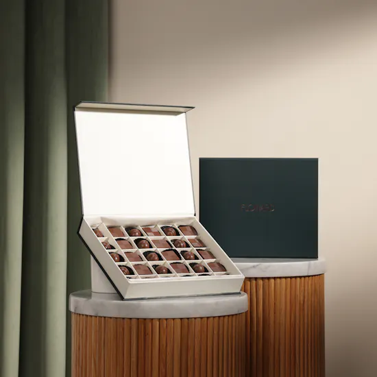 Floward Medium Chocolate Box
