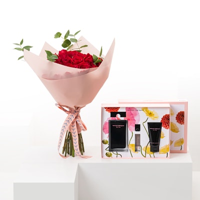 Women Gift Set | Roses of Love